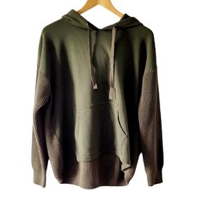 89th and Madison Army Green Hoodie Sweatshirt Sweater Size XL New without Tags